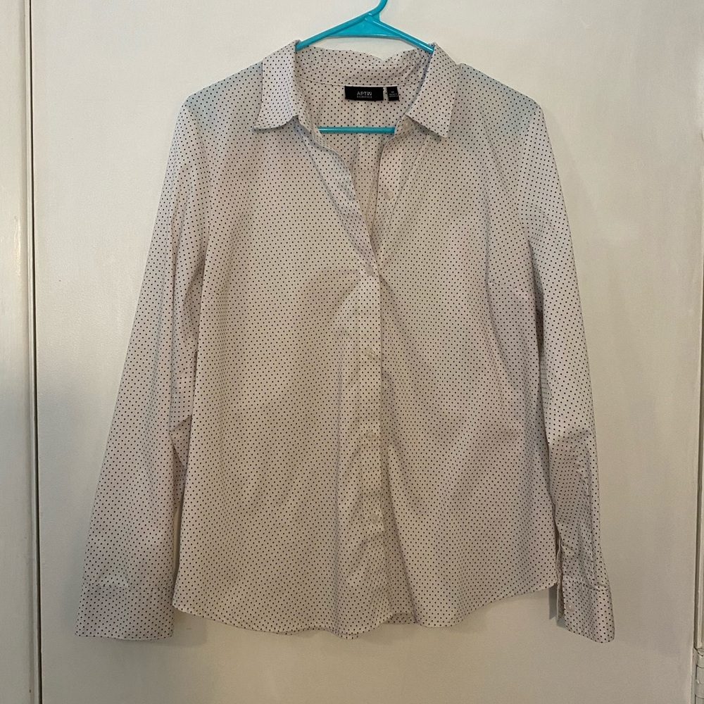 Apt 9 size 14 white black polka dot button down stretch shirt work office top